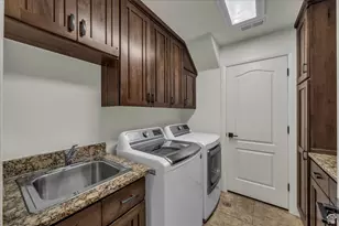 2240 E Cobalt Dr, Saint George, UT 84790 - Photo 30