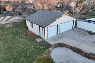 2382 N 770 W, Clinton, UT 84015 - Photo 2