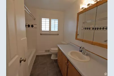 2382 N 770 W, Clinton, UT 84015 - Photo 12