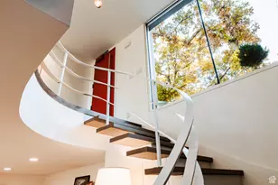 2777 E Comanche Dr S, Salt Lake City, UT 84108 - Photo 32