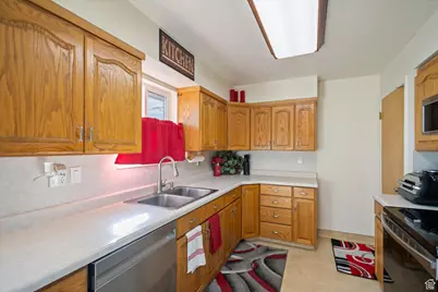 5491 Janette Ave, West Valley, UT 84120 - Photo 10