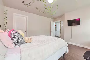 5209 W Courtly Ln, Herriman, UT 84096 - Photo 8