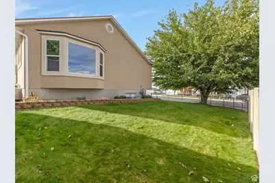 5789 W 4300 S, West Valley, UT 84128 - Photo 30