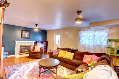 2096 N 1450 E, Layton, UT 84040 - Photo 10