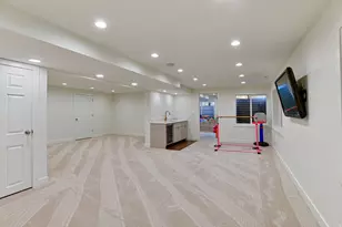 2201 E Pink Coral Circle, Cottonwood Heights, UT 84121 - Photo 26