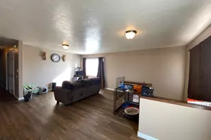 235 S 100 E, Vernal, UT 84078 - Photo 2