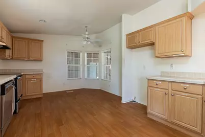 1686 S Powell Dr, Kanab, UT 84741 - Photo 16