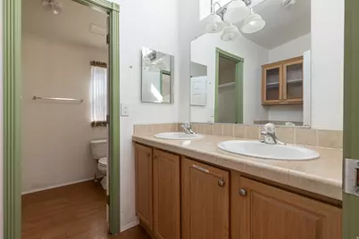 1686 S Powell Dr, Kanab, UT 84741 - Photo 20