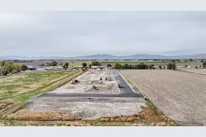 5055 W 10200 N, Elwood, UT 84337 - Photo 12