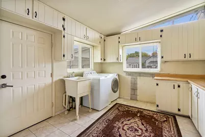 281 N Center St, Lehi, UT 84043 - Photo 18