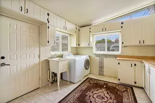 281 N Center St, Lehi, UT 84043 - Photo 18