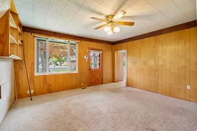 281 N Center St, Lehi, UT 84043 - Photo 16