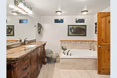 7768 E 1075 N, Huntsville, UT 84317 - Photo 28