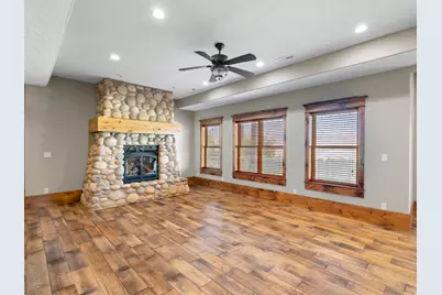 2752 S Sandalwood Cir, Saratoga Springs, UT 84045 - Photo 18