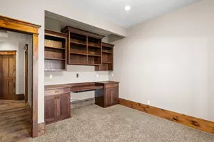 2752 S Sandalwood Cir, Saratoga Springs, UT 84045 - Photo 20