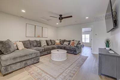 1301 E Vista Roja Pl, Washington, UT 84780 - Photo 20