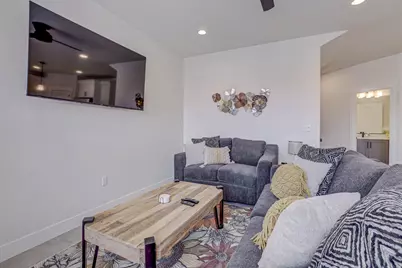 1301 E Vista Roja Pl, Washington, UT 84780 - Photo 6