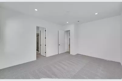 243 E Polaris Dr #106, Saratoga Springs, UT 84045 - Photo 8