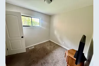 835 E Franklin St, Ogden, UT 84403 - Photo 14