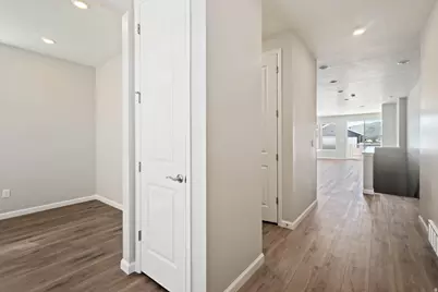 11727 S Willow Walk Dr #597, South Jordan, UT 84009 - Photo 4