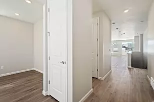 11727 S Willow Walk Dr, South Jordan, UT 84009 - Photo 4