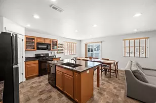 3528 S Finch St, Syracuse, UT 84075 - Photo 6