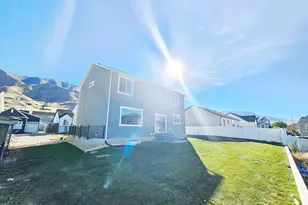 8483 N Colette St, Lake Point, UT 84074 - Photo 30