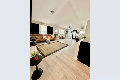 647 E 980 N, Tooele, UT 84074 - Photo 10