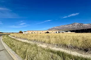 2750 N Parkland Blvd, Pleasant View, UT 84404 - Photo 1