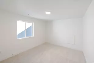 2711 N Blue Dawn Ln, Saratoga Springs, UT 84045 - Photo 18