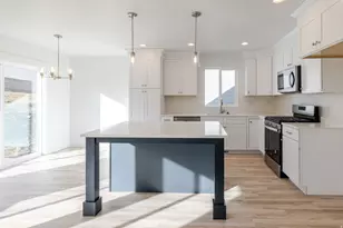 2711 N Blue Dawn Ln, Saratoga Springs, UT 84045 - Photo 16