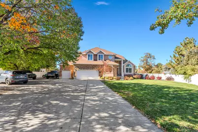 4056 W Muley Ct, Bluffdale, UT 84065 - Photo 4