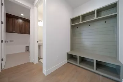 695 W Hidden Farm Dr, Farmington, UT 84025 - Photo 26