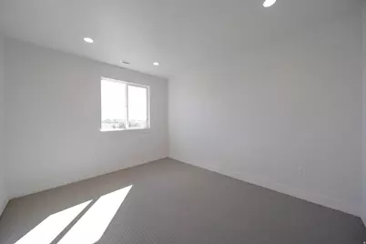 695 W Hidden Farm Dr, Farmington, UT 84025 - Photo 38