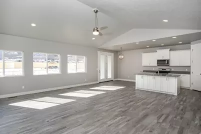 3263 W 850 N, Layton, UT 84041 - Photo 6
