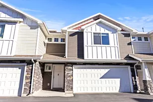 284 W 20 N, Hyrum, UT 84319 - Photo 2