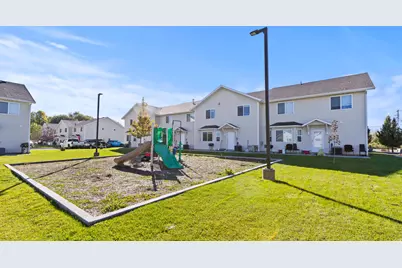 284 W 20 N, Hyrum, UT 84319 - Photo 28