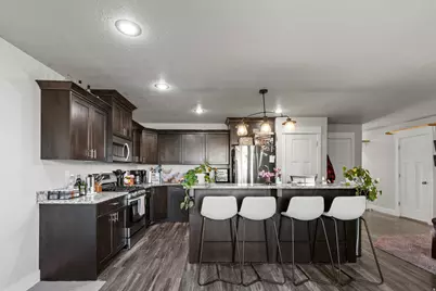 284 W 20 N, Hyrum, UT 84319 - Photo 10