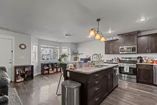 284 W 20 N, Hyrum, UT 84319 - Photo 12