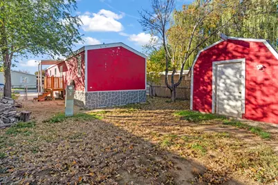 221 E Jordan View Dr S, Sandy, UT 84070 - Photo 4