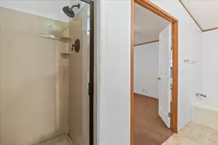 221 E Jordan View Dr S, Sandy, UT 84070 - Photo 24