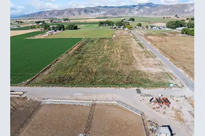 195 E 650 N #5, Central Valley, UT 84754 - Photo 4