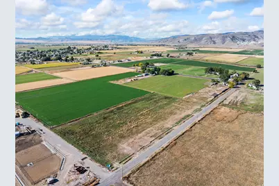 195 E 650 N #5, Central Valley, UT 84754 - Photo 2