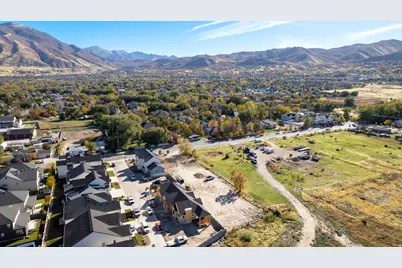 13720 S 300 E, Draper, UT 84020 - Photo 2