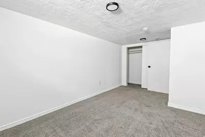 250 E 2100 S, Salt Lake City, UT 84115 - Photo 36