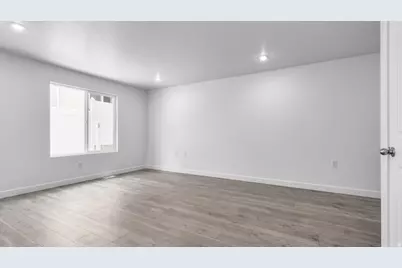 1737 N Patchwork Ave #1266, Tooele, UT 84074 - Photo 4