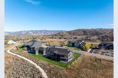 6188 E Hummingbird Pt, Huntsville, UT 84317 - Photo 4