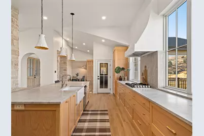 6188 E Hummingbird Pt, Huntsville, UT 84317 - Photo 2
