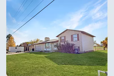 255 W 500 S, Ferron, UT 84523 - Photo 2