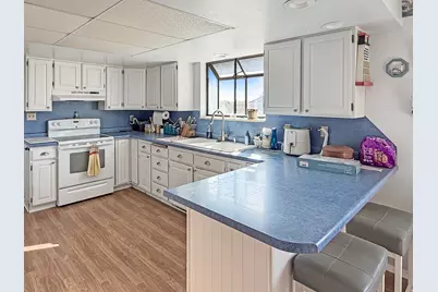 255 W 500 S, Ferron, UT 84523 - Photo 4